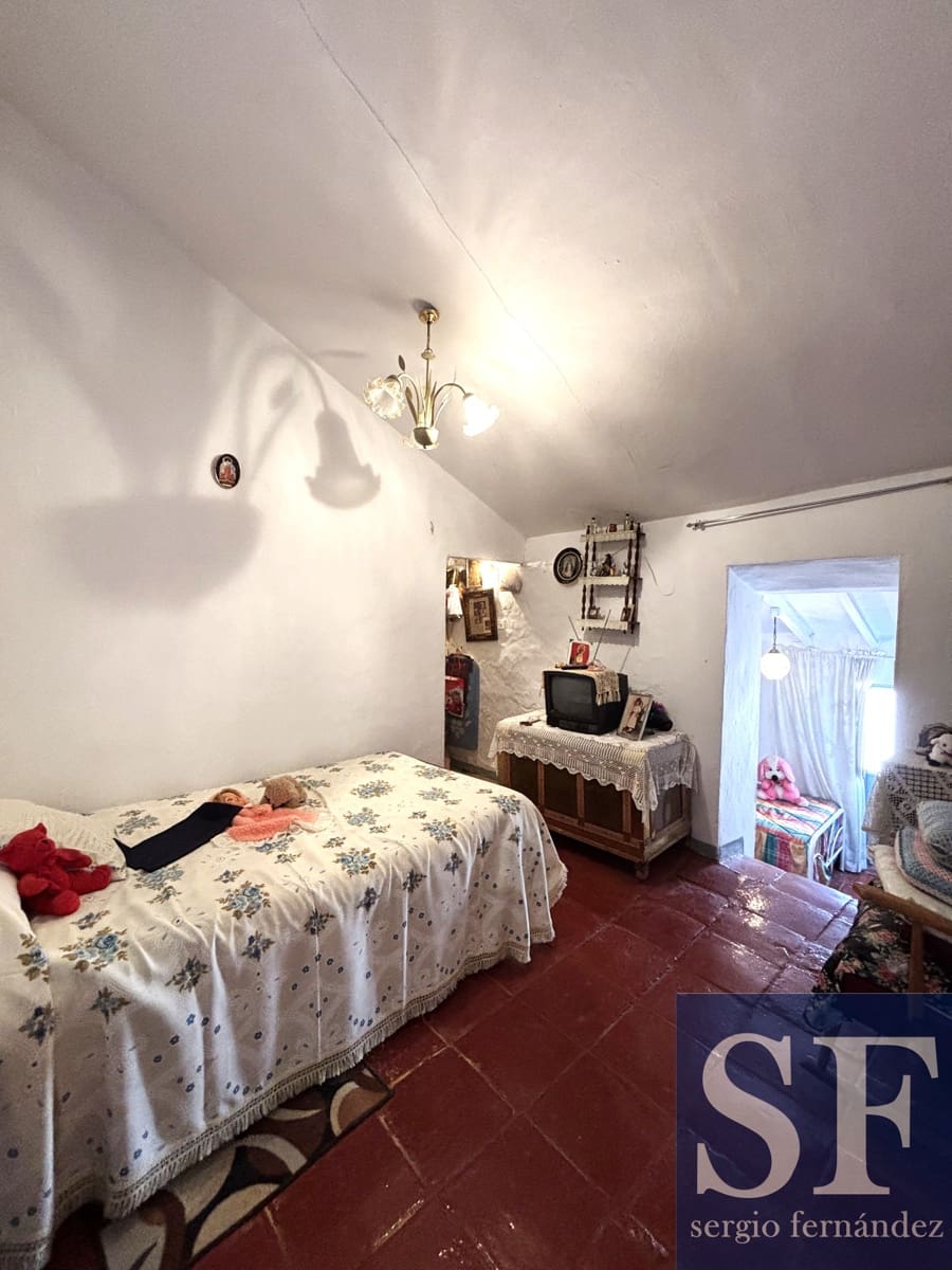 3 bedroom Townhouse for sale in Canillas de Aceituno - € 65,000 (Ref: 9675078)