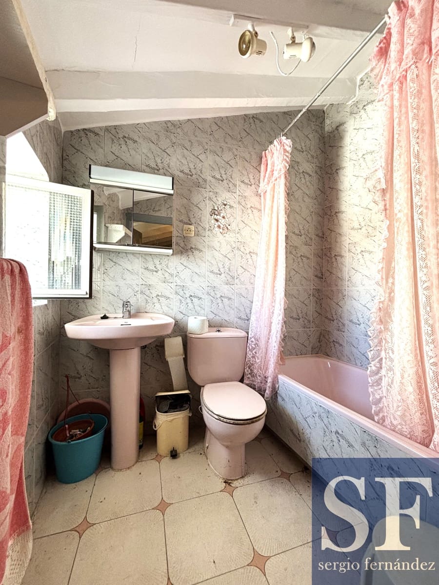 3 bedroom Townhouse for sale in Canillas de Aceituno - € 65,000 (Ref: 9675078)