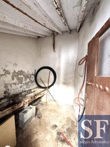 4 soveværelse Byhus til salg i Canillas de Aceituno - € 80.000 (Ref: 9675080)