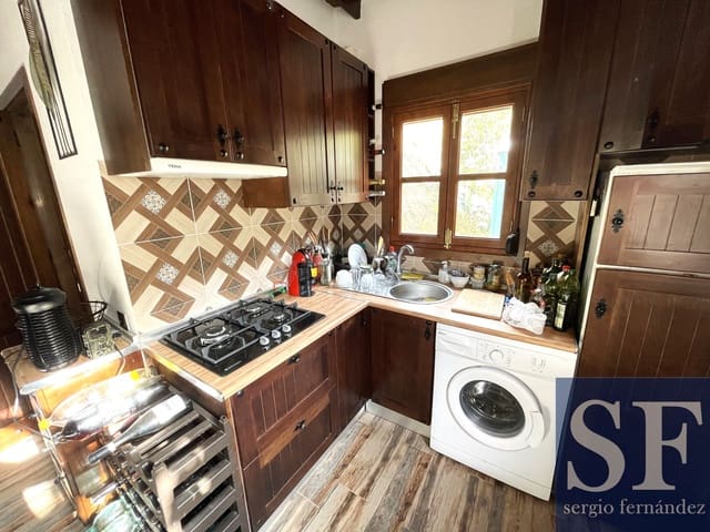 2 soveværelse Villa til salg i Sayalonga - € 210.000 (Ref: 9675081)