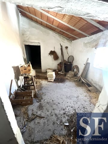 7 Zimmer Haus zu verkaufen in Salares - 67.000 € (Ref: 9675082)