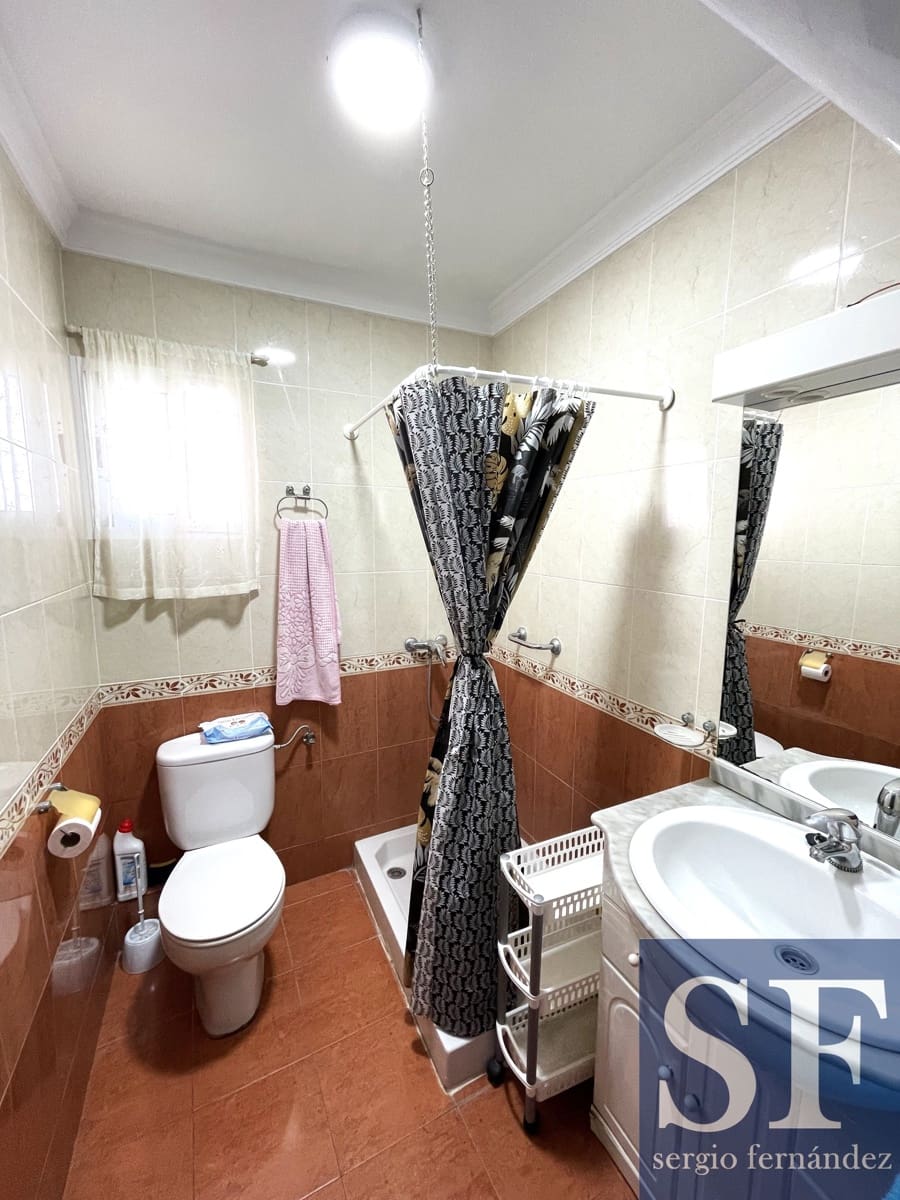 Casa de 4 habitaciones en Algarrobo en venta - 175.000 € (Ref: 9675083)