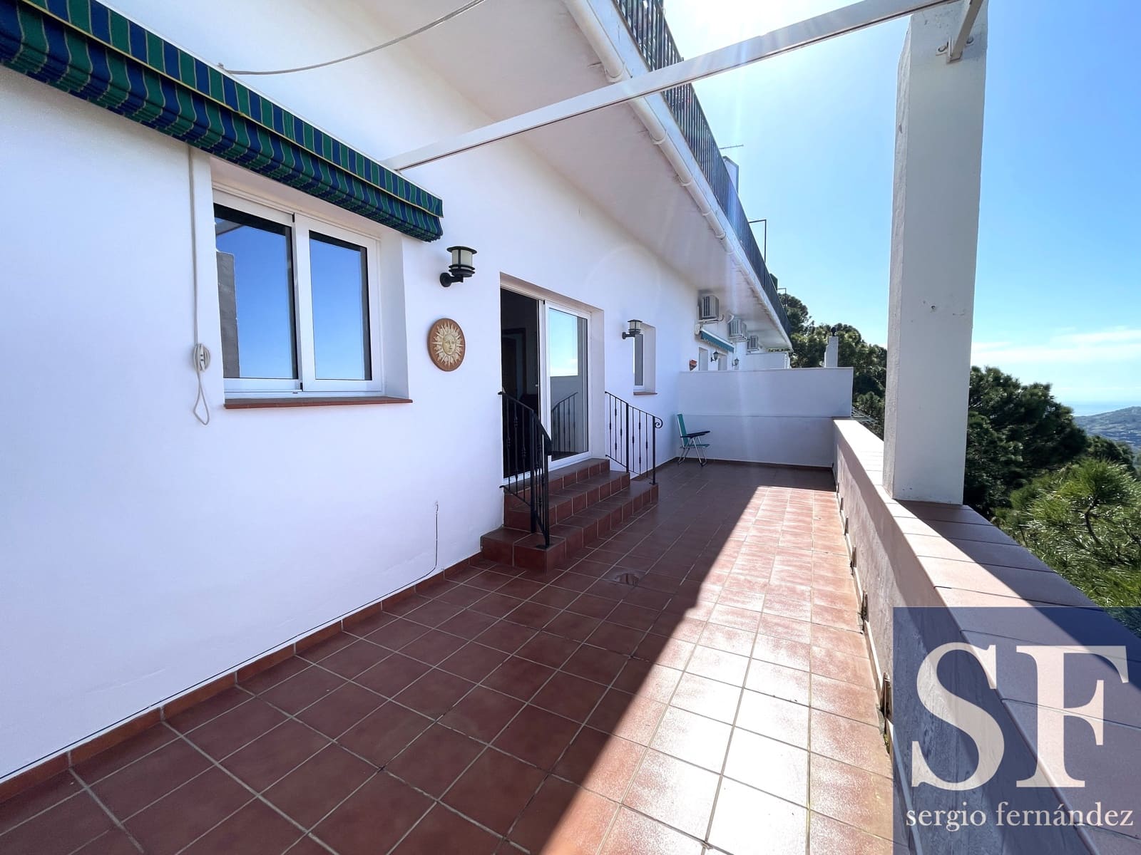 2 soveværelse Lejlighed til salg i Competa med swimmingpool - € 169.000 (Ref: 9694203)