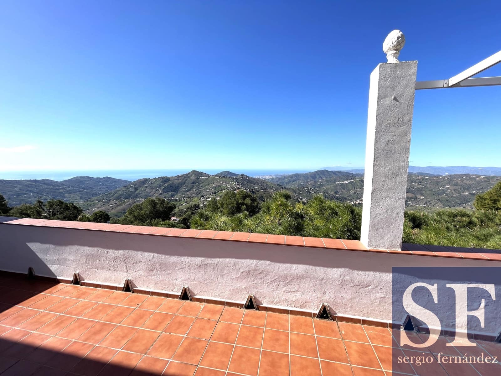 2 soveværelse Lejlighed til salg i Competa med swimmingpool - € 169.000 (Ref: 9694203)