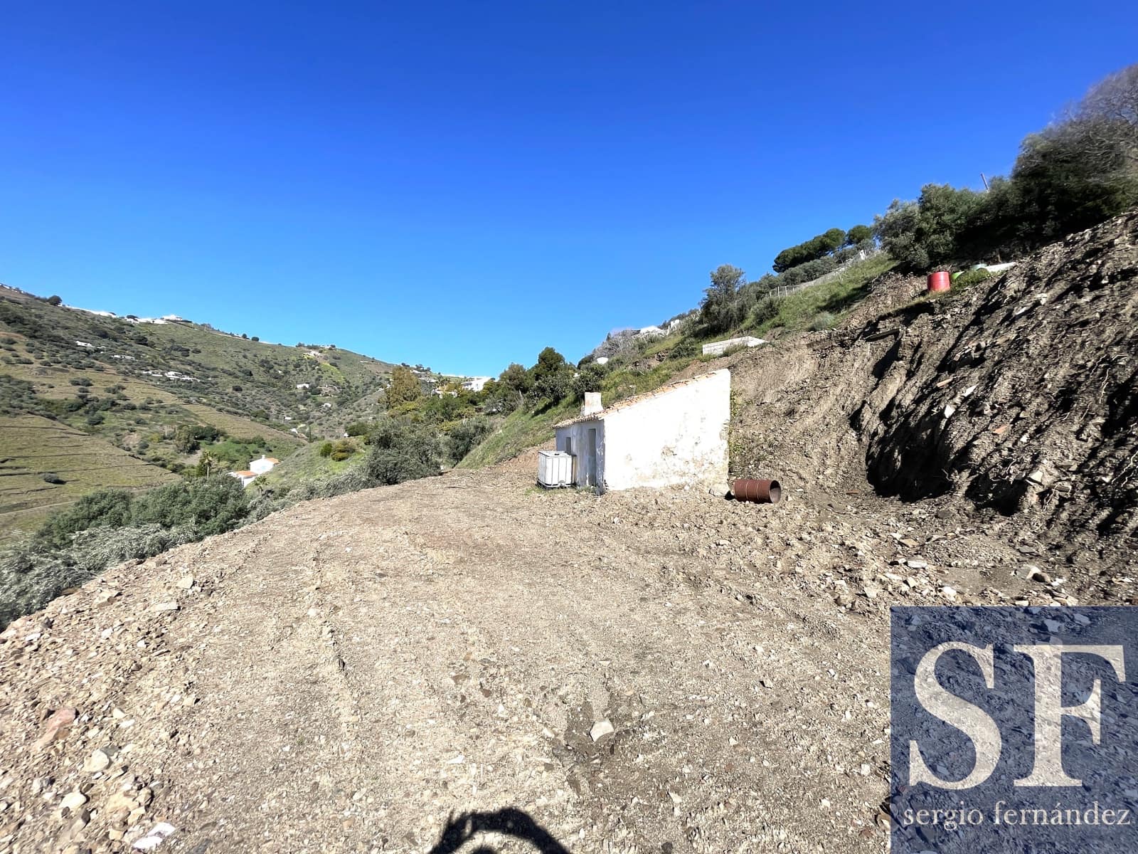 Villa til salg i Competa - € 110.000 (Ref: 9694205)