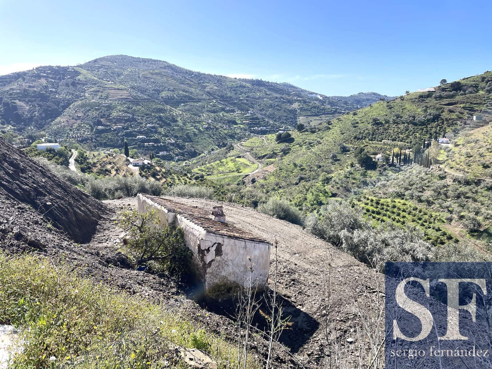 Villa til salg i Competa - € 110.000 (Ref: 9694205)