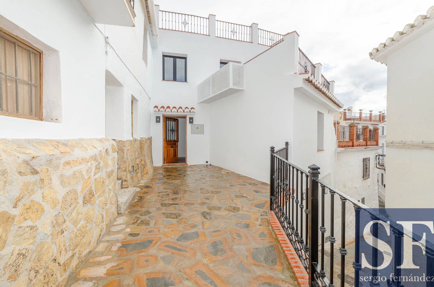 2 bedroom Townhouse for sale in Sedella - € 199,000 (Ref: 9694207)
