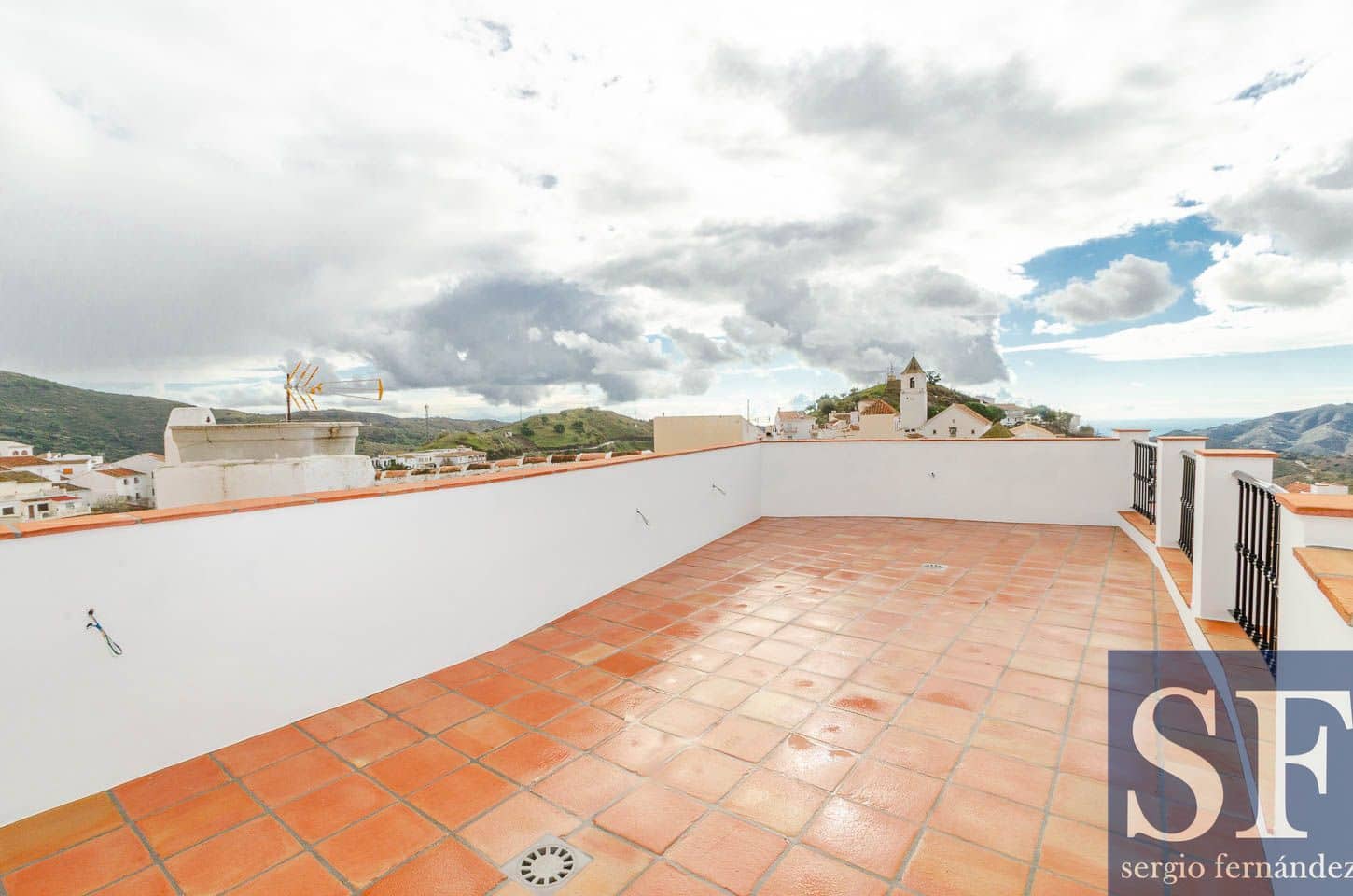2 bedroom Townhouse for sale in Sedella - € 199,000 (Ref: 9694207)