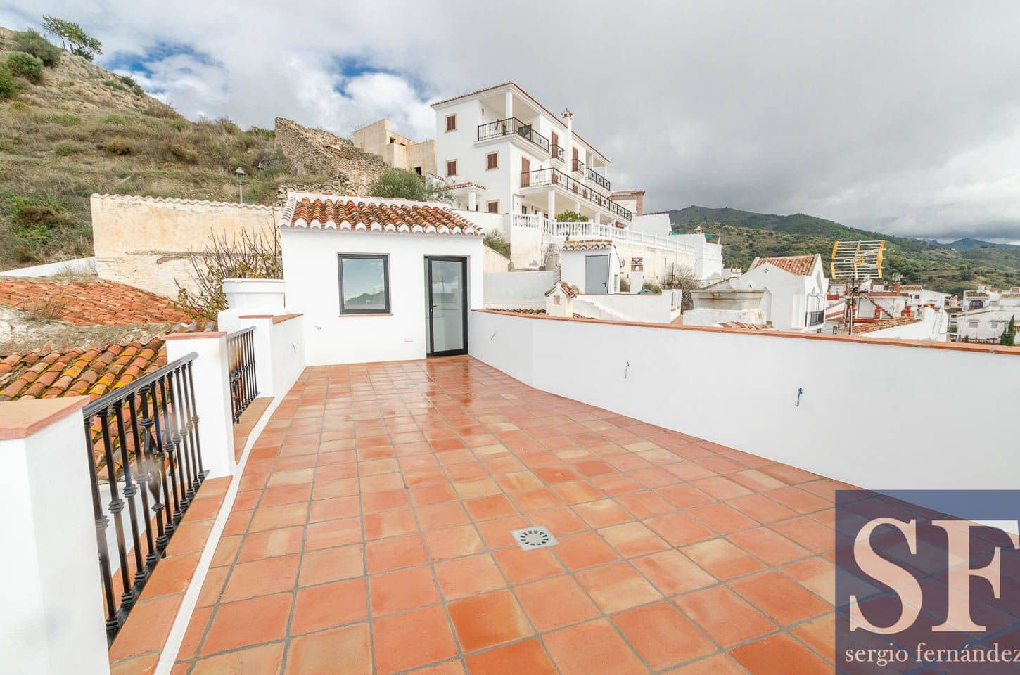 2 bedroom Townhouse for sale in Sedella - € 199,000 (Ref: 9694207)