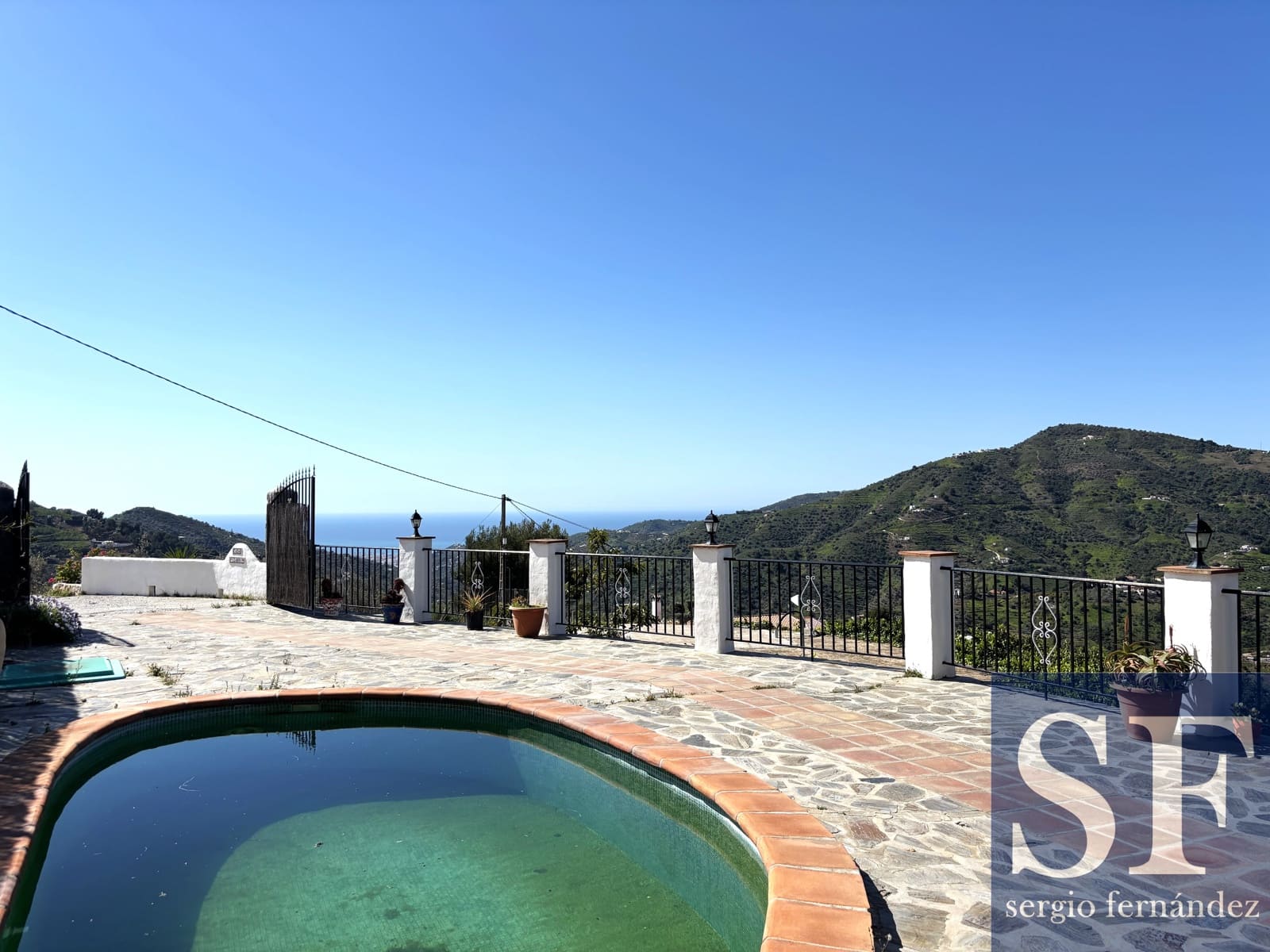 2 soveværelse Villa til salg i Torrox med swimmingpool - € 339.000 (Ref: 9731216)