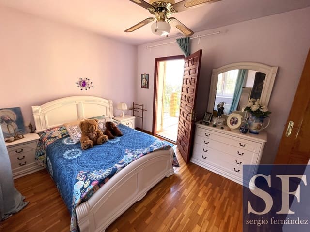 4 soverom Villa til salgs i Cómpeta med svømmebasseng garasje - € 599 000 (Ref: 9750982)