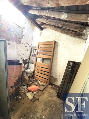 5 soverom Villa til salgs i Cómpeta - € 95 000 (Ref: 9750983)