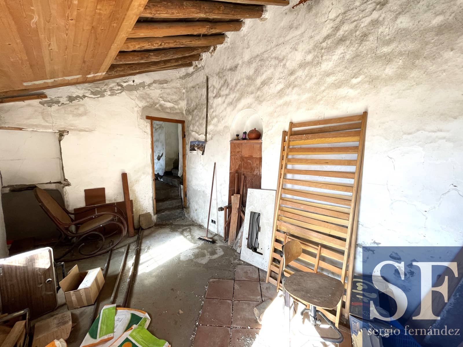 5 soveværelse Villa til salg i Competa - € 95.000 (Ref: 9750983)