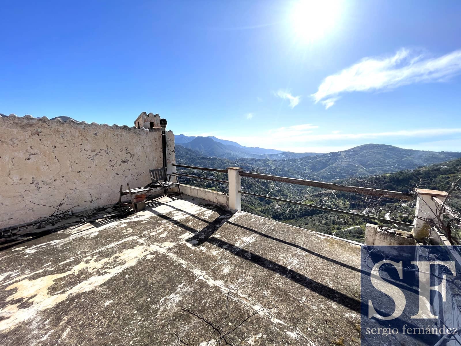 5 soveværelse Villa til salg i Competa - € 95.000 (Ref: 9750983)