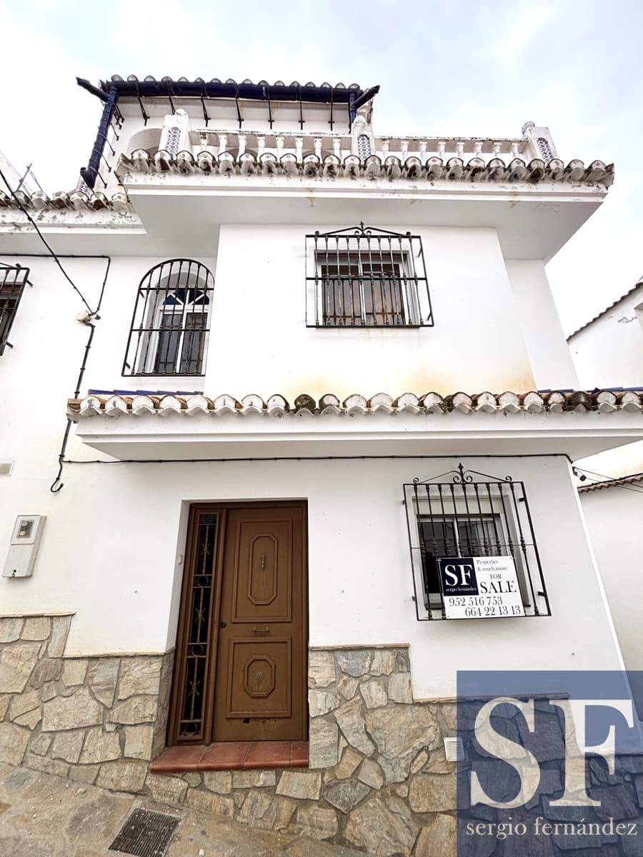 3 bedroom Townhouse for sale in Sedella - € 156,000 (Ref: 9787666)