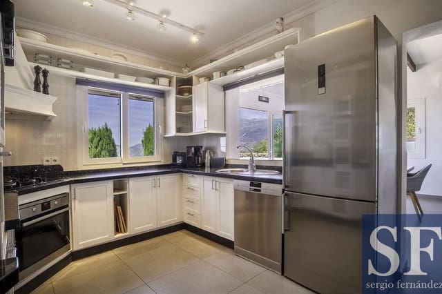 5 soverom Villa til salgs i Cómpeta med svømmebasseng - € 975 000 (Ref: 9787668)