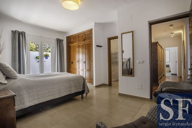 5 soverom Villa til salgs i Cómpeta med svømmebasseng - € 975 000 (Ref: 9787668)