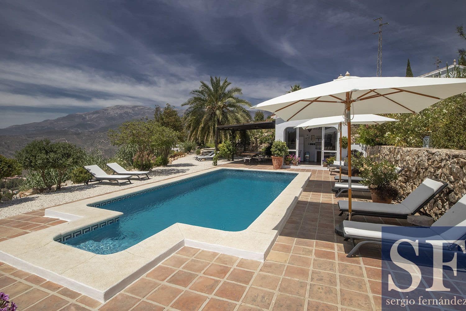 5 soverom Villa til salgs i Competa med svømmebasseng - € 975 000 (Ref: 9787668)