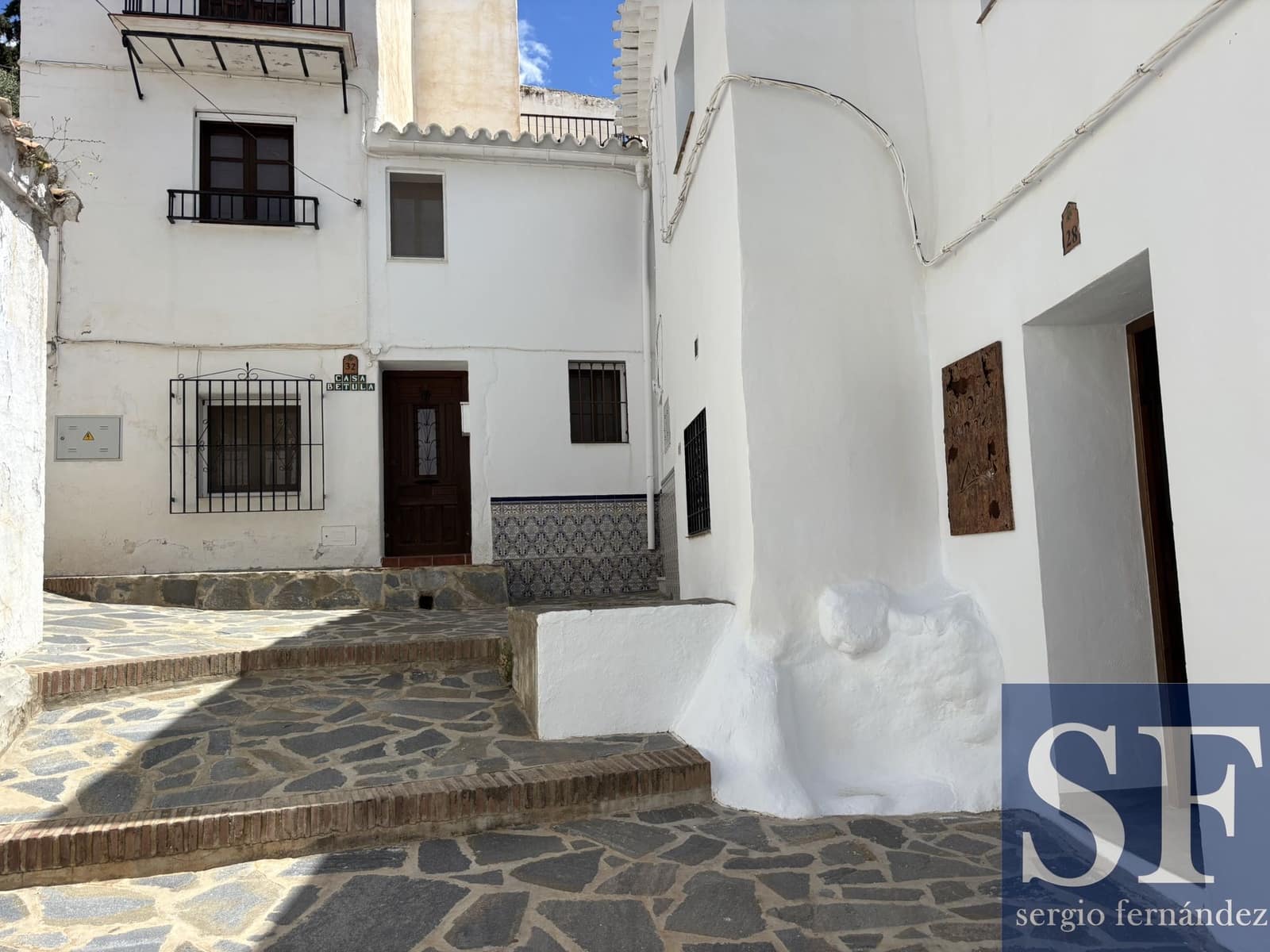 2 bedroom Townhouse for sale in Canillas de Aceituno - € 149,000 (Ref: 9844551)
