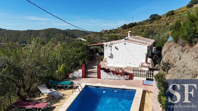 3 bedroom Villa for sale in Sedella with pool - € 225,000 (Ref: 9891457)