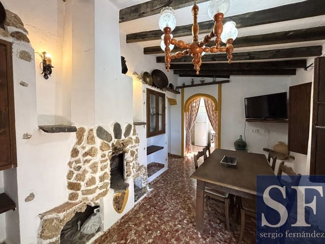 3 bedroom Villa for sale in Sedella with pool - € 225,000 (Ref: 9891457)
