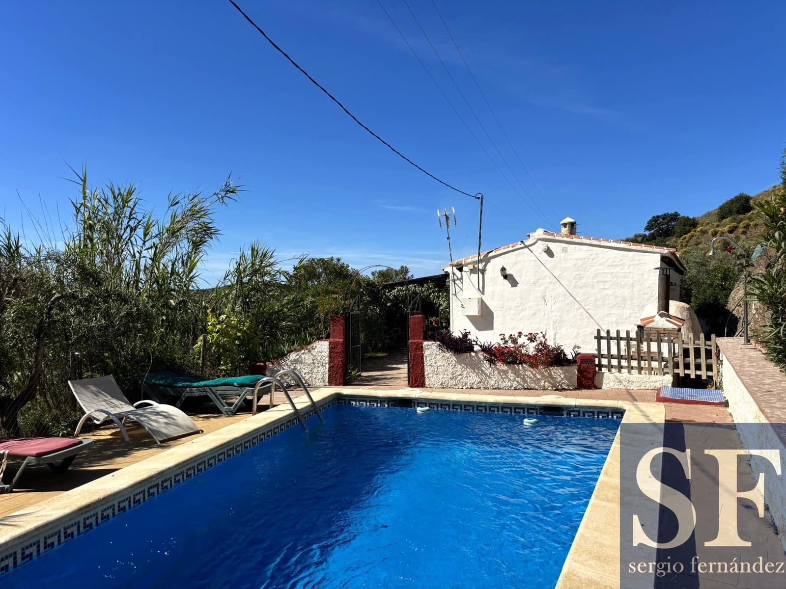 3 bedroom Villa for sale in Sedella with pool - € 225,000 (Ref: 9891457)