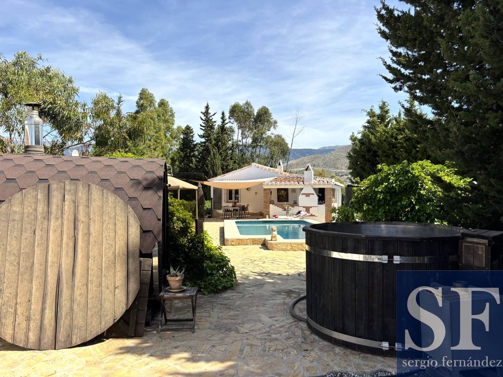 4 bedroom Villa for sale in Competa with pool garage - € 575,000 (Ref: 9891458)
