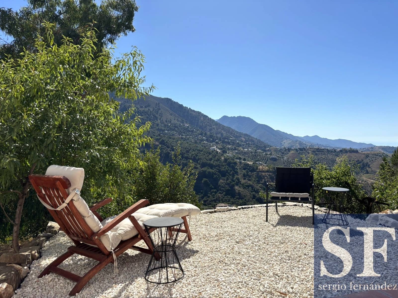 Chalet de 3 habitaciones en Cómpeta en venta con piscina garaje - 495.000 € (Ref: 9891459)