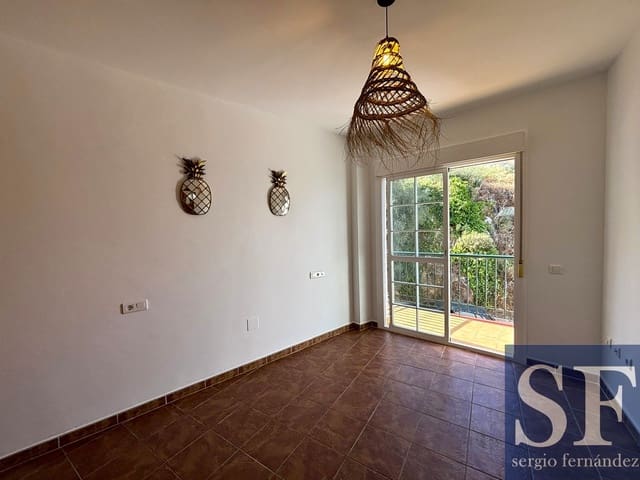 3 chambre Appartement à vendre à Cómpeta avec garage - 189 000 € (Ref: 9891460)