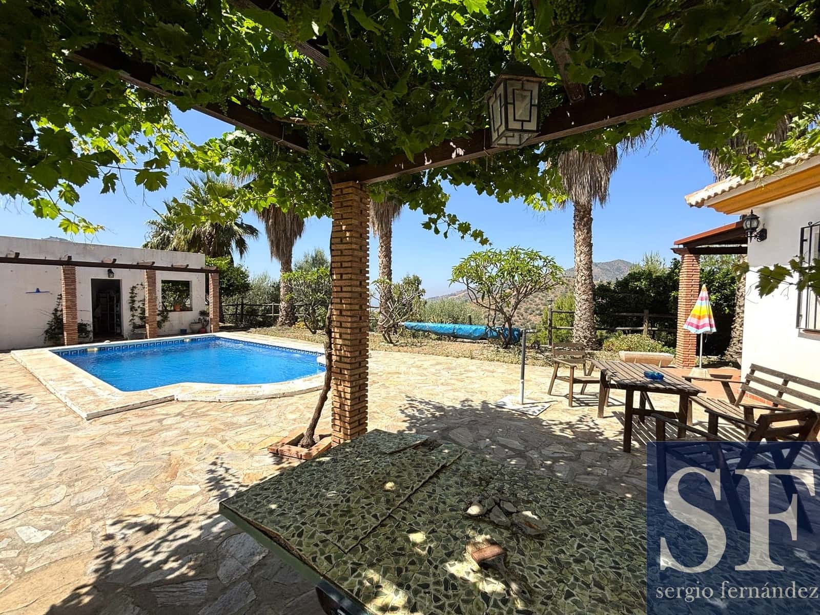 3 bedroom Villa for sale in Sayalonga with pool - € 365,000 (Ref: 9891461)