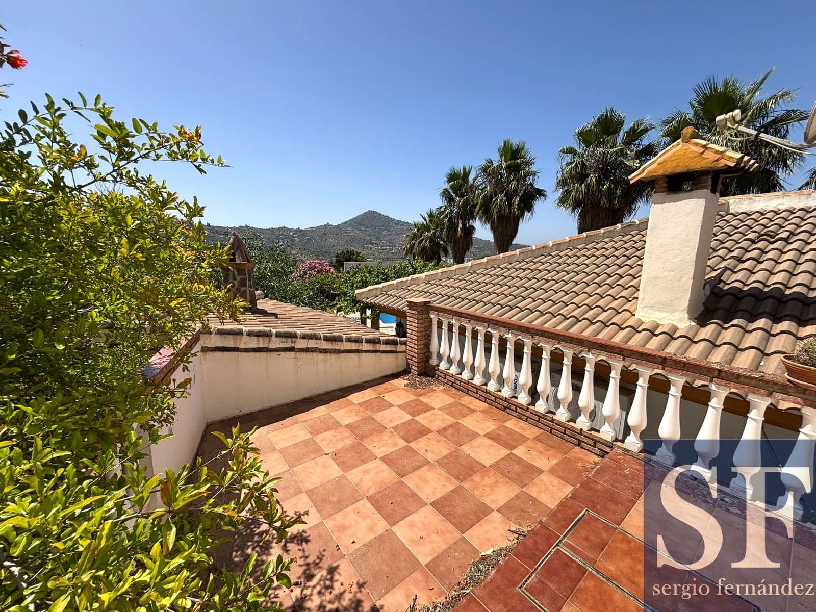 3 bedroom Villa for sale in Sayalonga with pool - € 365,000 (Ref: 9891461)