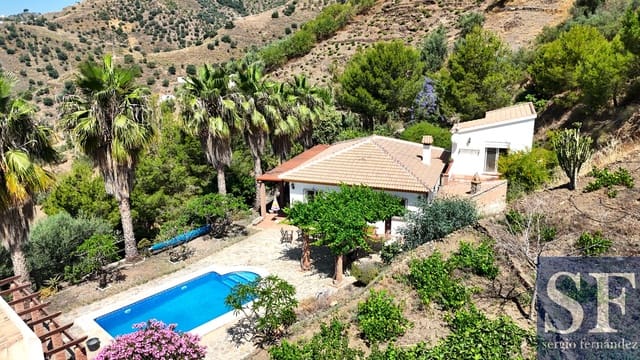 3 camera da letto Villa in vendita in Sayalonga con piscina - 365.000 € (Rif: 9891461)