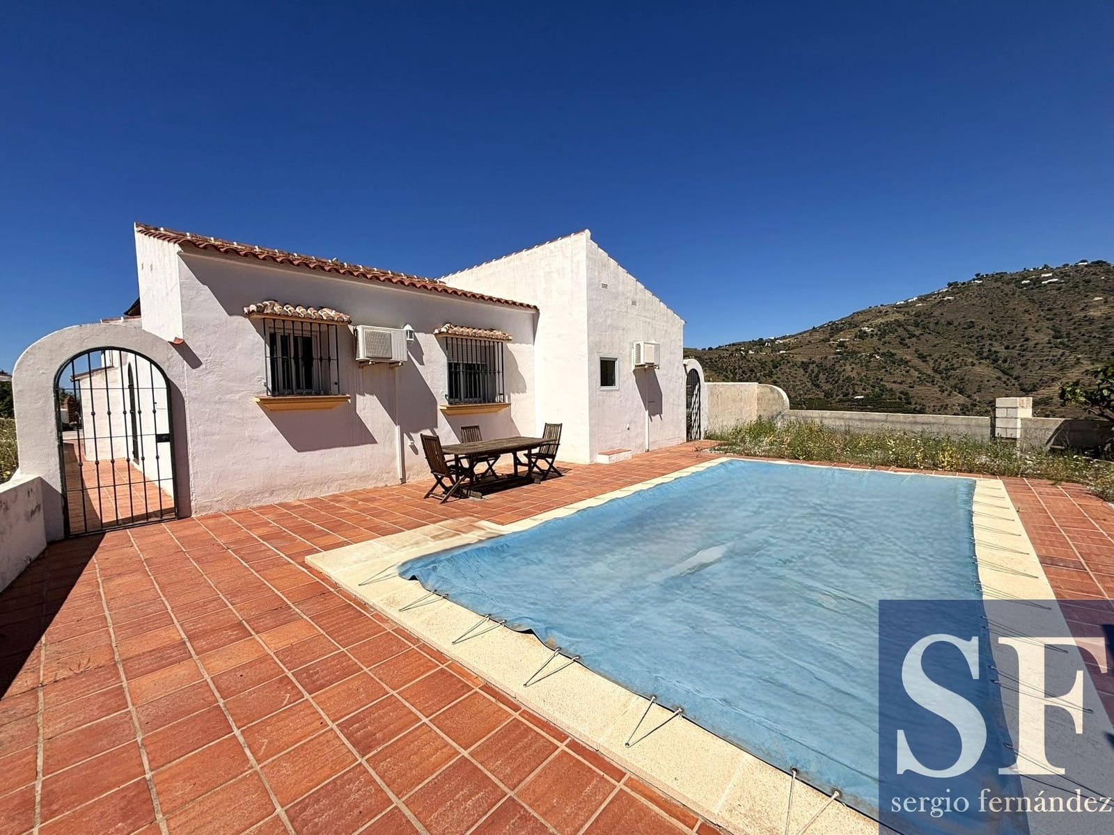 3 Zimmer Villa zu verkaufen in Competa mit Pool - 362.000 € (Ref: 9895429)