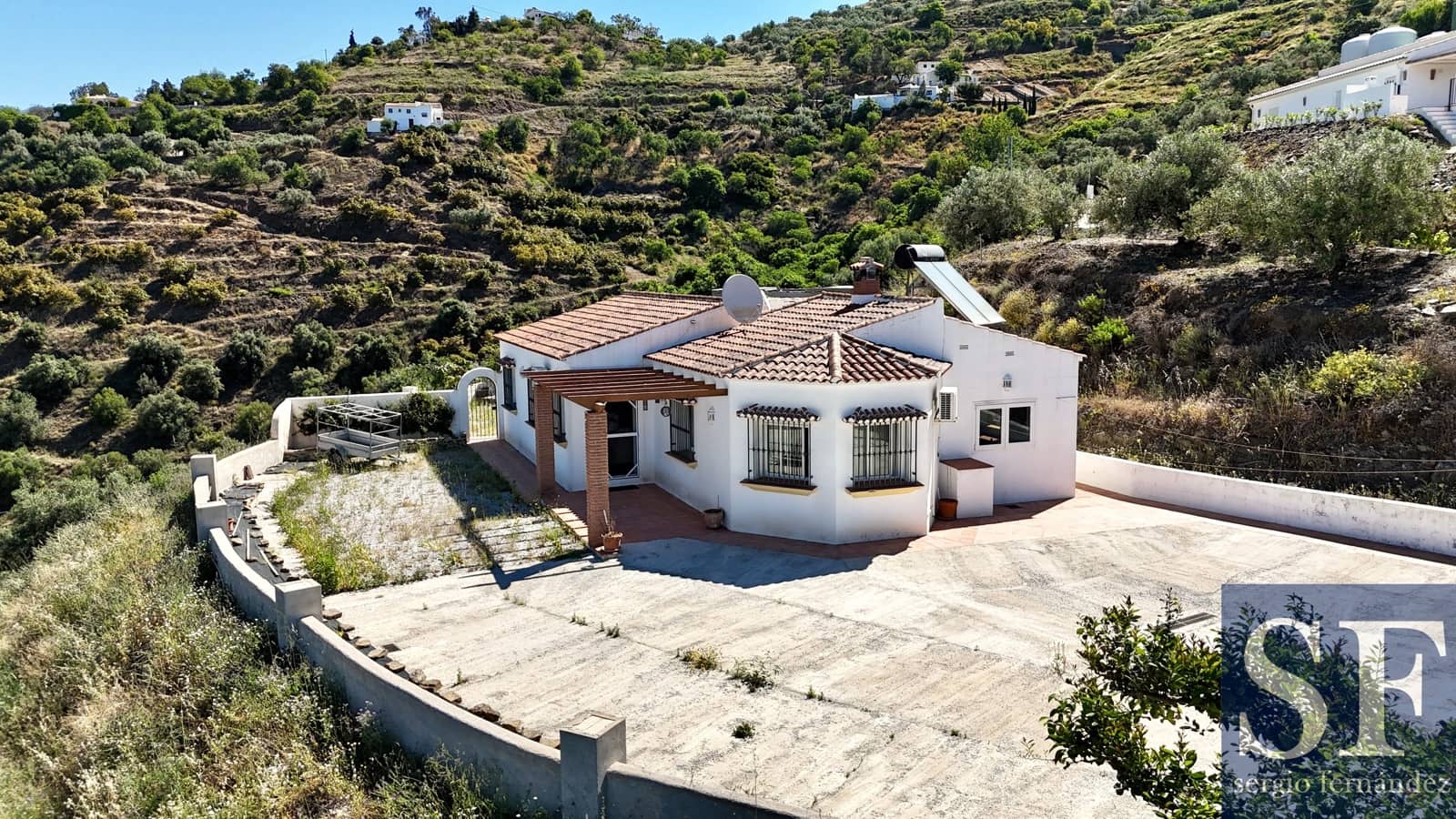 3 Zimmer Villa zu verkaufen in Competa mit Pool - 362.000 € (Ref: 9895429)