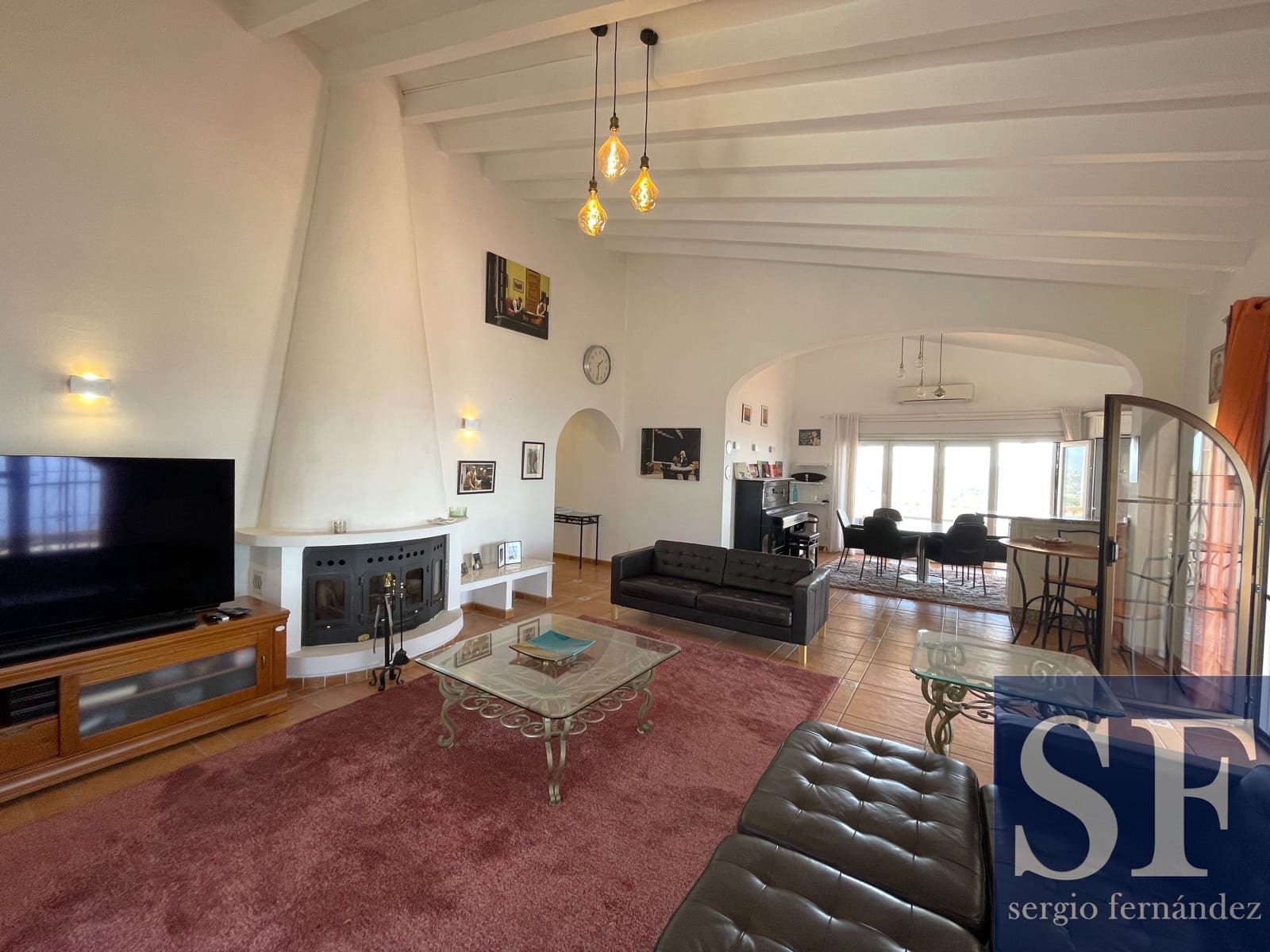 5 soveværelse Villa til salg i Sayalonga med swimmingpool - € 775.000 (Ref: 9925088)