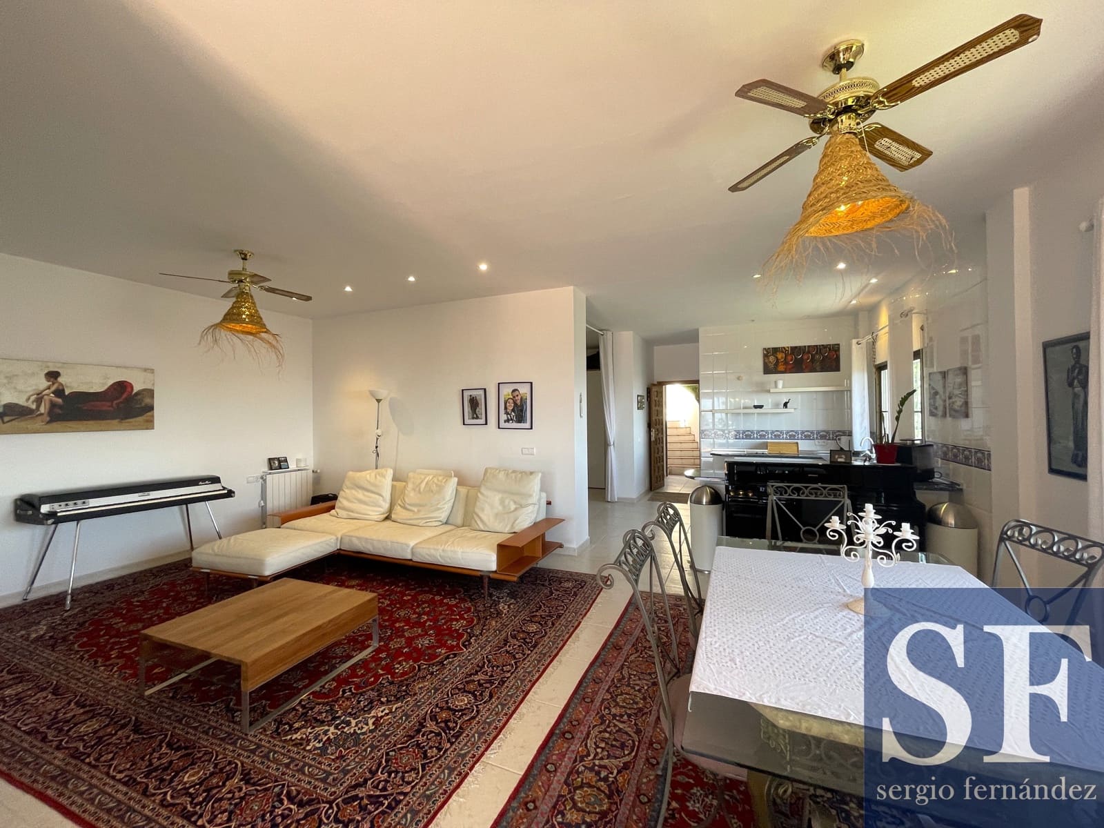 5 soveværelse Villa til salg i Sayalonga med swimmingpool - € 775.000 (Ref: 9925088)