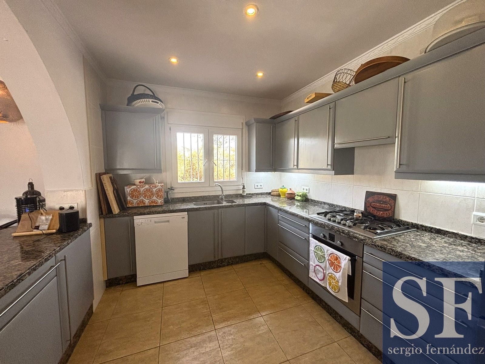 3 bedroom Villa for sale in Archez with pool - € 479,000 (Ref: 9937109)