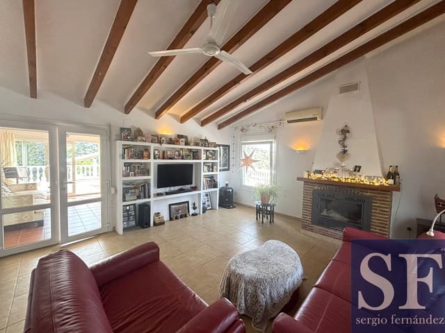 3 soveværelse Villa til salg i Archez med swimmingpool - € 479.000 (Ref: 9937109)