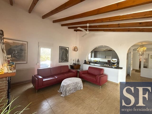 3 soveværelse Villa til salg i Archez med swimmingpool - € 479.000 (Ref: 9937109)
