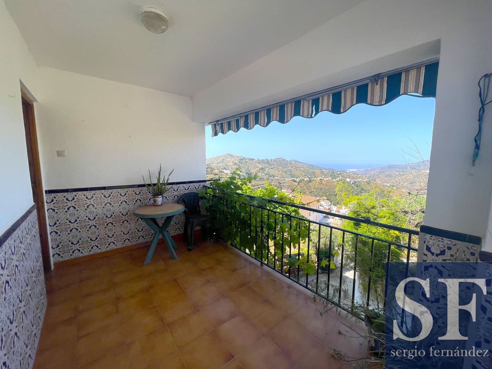 5 Zimmer Haus zu verkaufen in Competa - 650.000 € (Ref: 9937111)