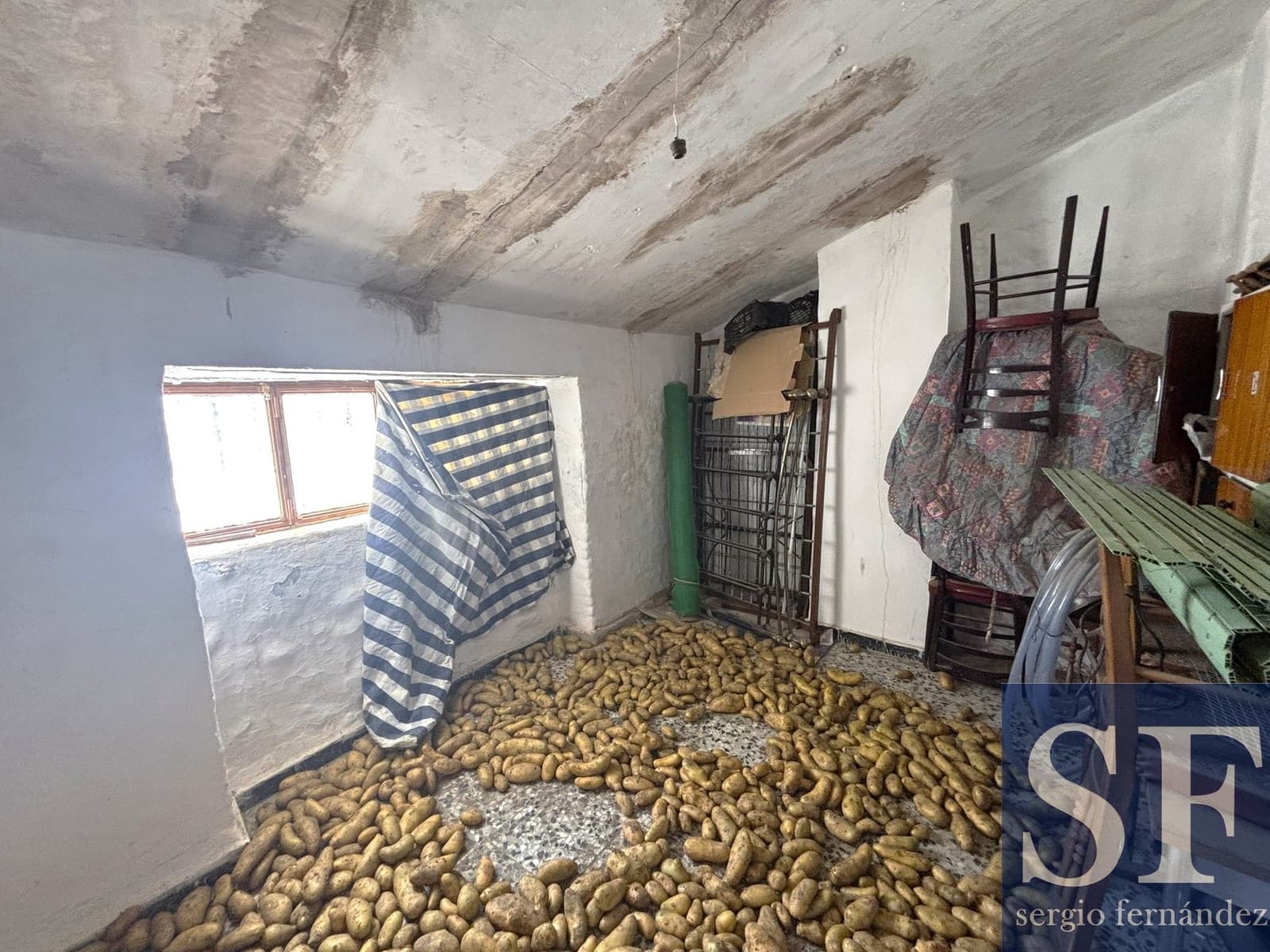 5 bedroom Townhouse for sale in Sedella - € 31,000 (Ref: 9937113)