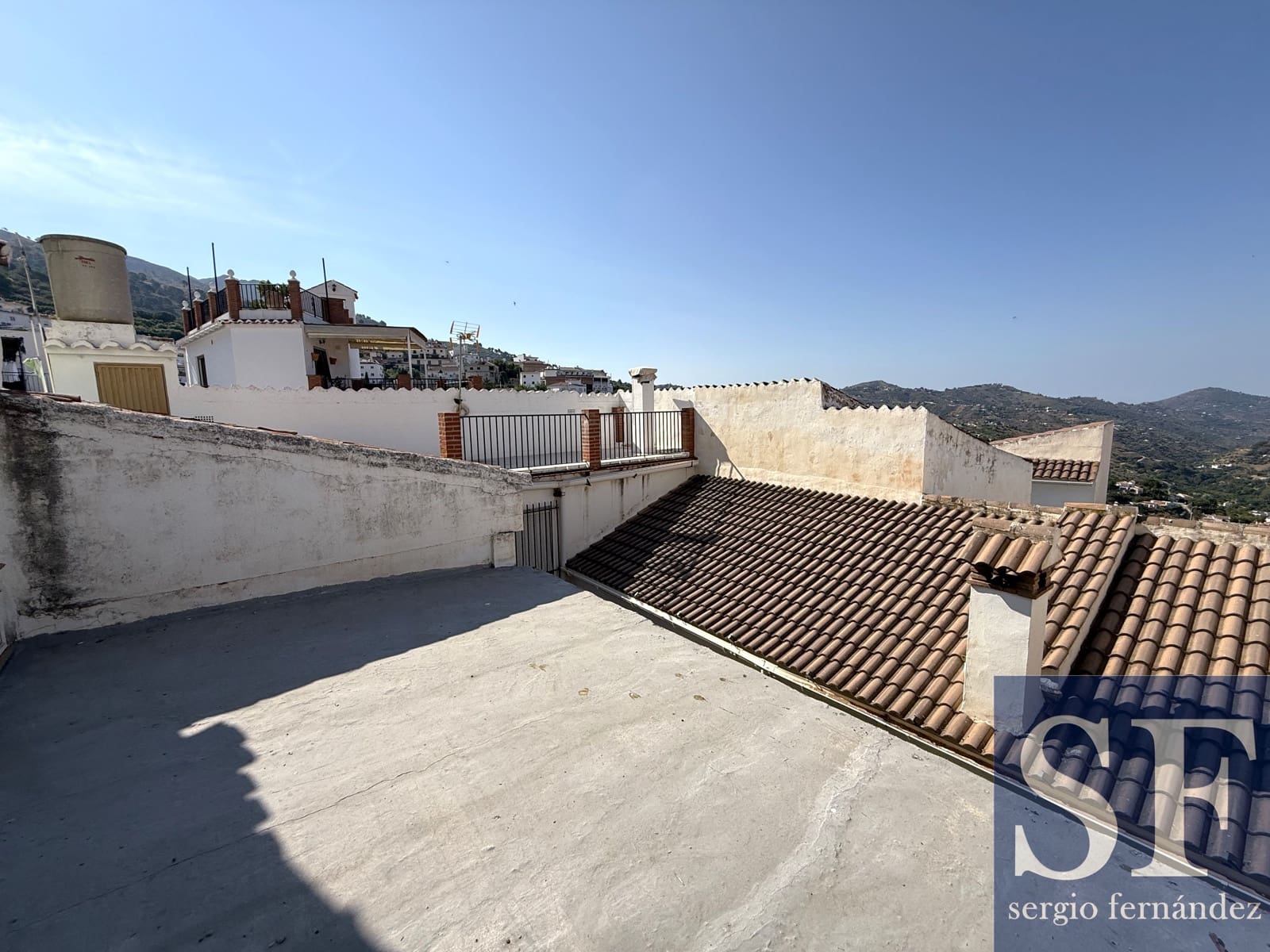 Casa de 2 habitaciones en Canillas de Albaida en venta - 78.000 € (Ref: 9941514)