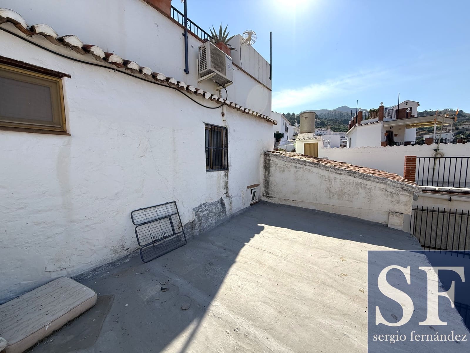 Casa de 2 habitaciones en Canillas de Albaida en venta - 78.000 € (Ref: 9941514)