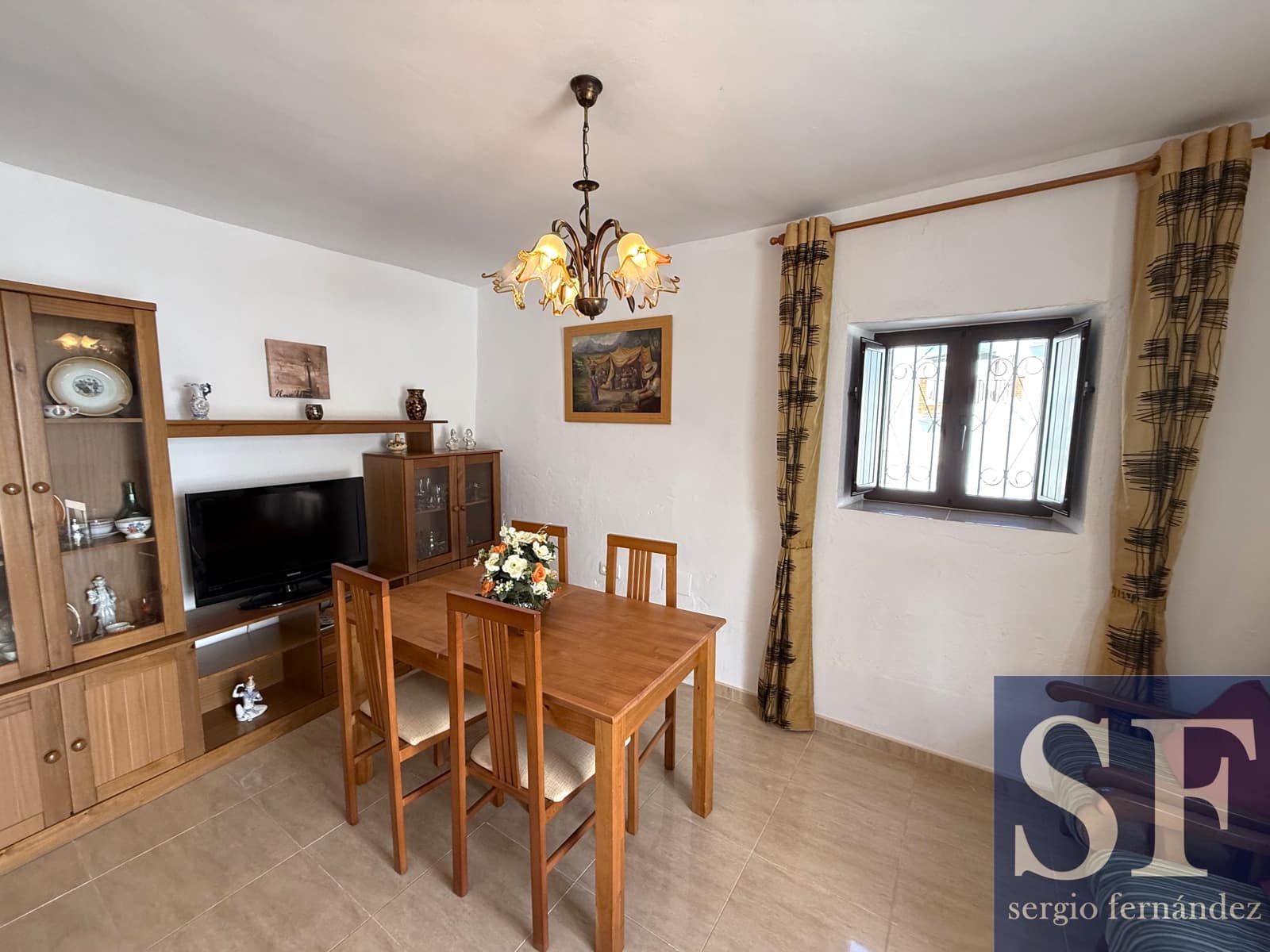 Casa de 5 habitaciones en Canillas de Aceituno en venta - 150.000 € (Ref: 9941516)