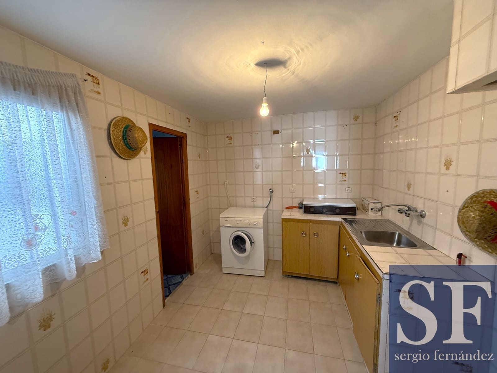 Casa de 5 habitaciones en Canillas de Aceituno en venta - 150.000 € (Ref: 9941516)