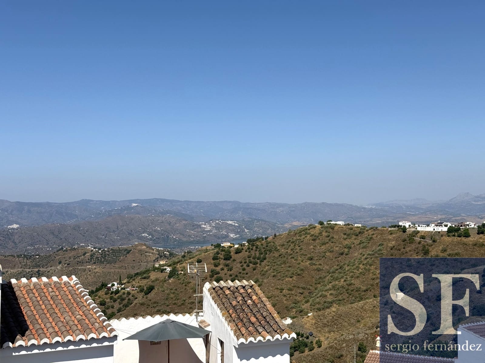 Casa de 5 habitaciones en Canillas de Aceituno en venta - 150.000 € (Ref: 9941516)
