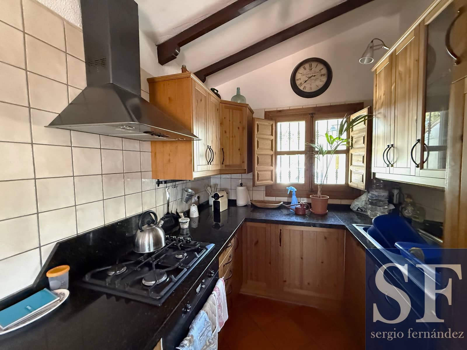 2 soveværelse Villa til salg i Competa med swimmingpool - € 330.000 (Ref: 9953212)