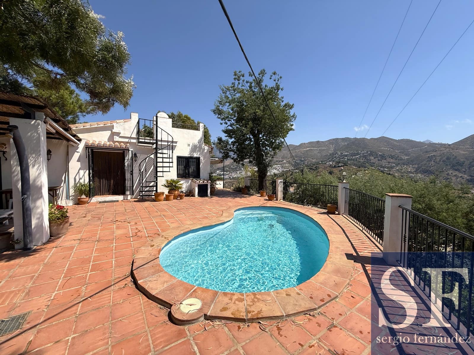 2 soveværelse Villa til salg i Competa med swimmingpool - € 330.000 (Ref: 9953212)
