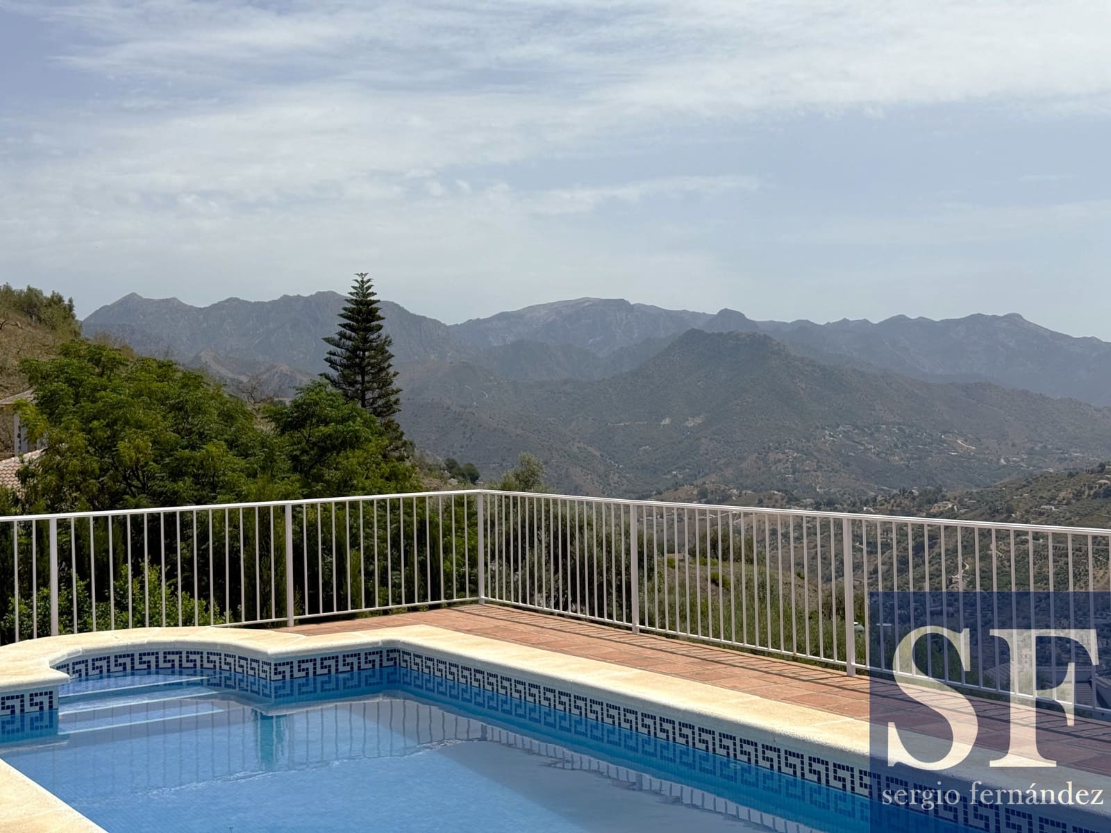 2 soveværelse Villa til salg i Competa med swimmingpool garage - € 349.000 (Ref: 9965793)