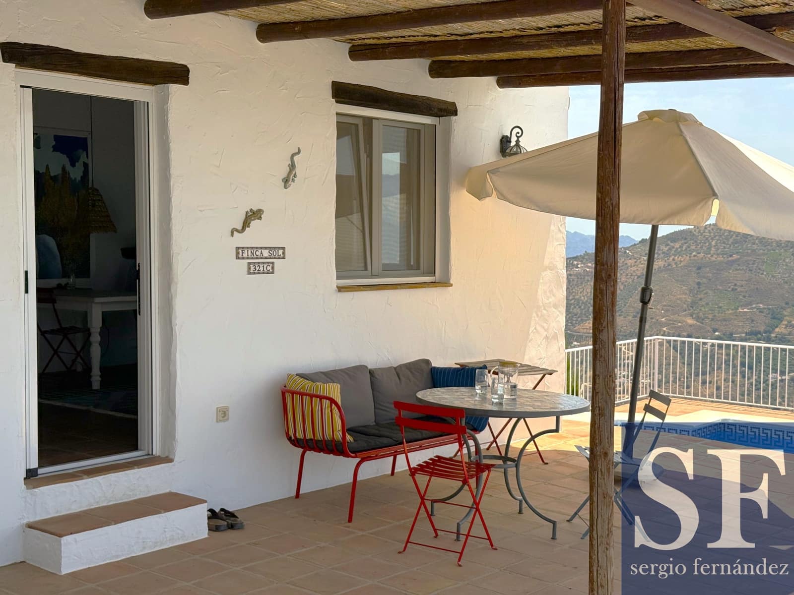 2 soveværelse Villa til salg i Competa med swimmingpool garage - € 349.000 (Ref: 9965793)